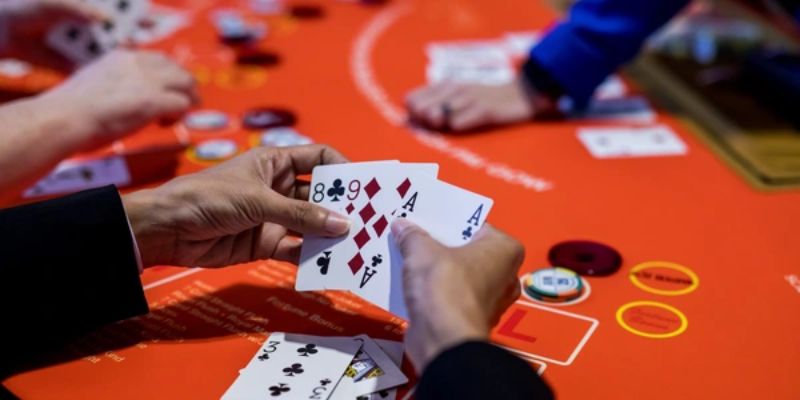 Những trường hợp nên áp dụng chiến lược Triple Barrel Poker